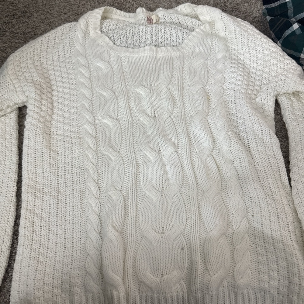 Heritage Cream Cable Knit Sweater